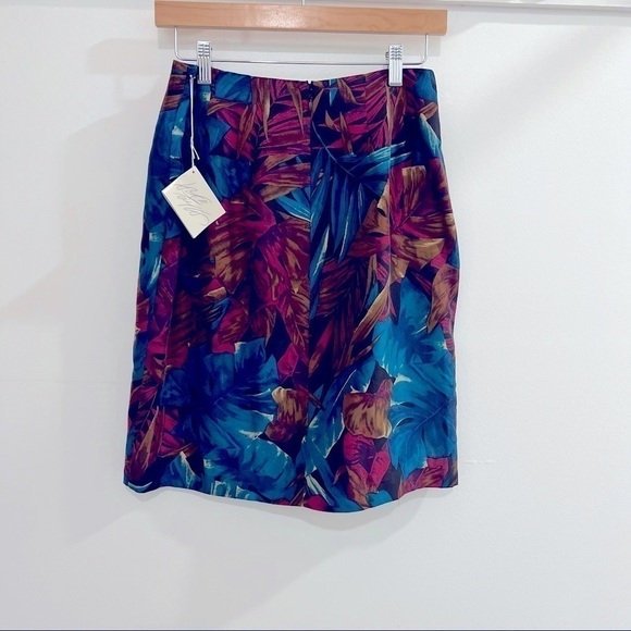Nwt Lord & Taylor size 6 pencil skirt - Picture 1 of 12
